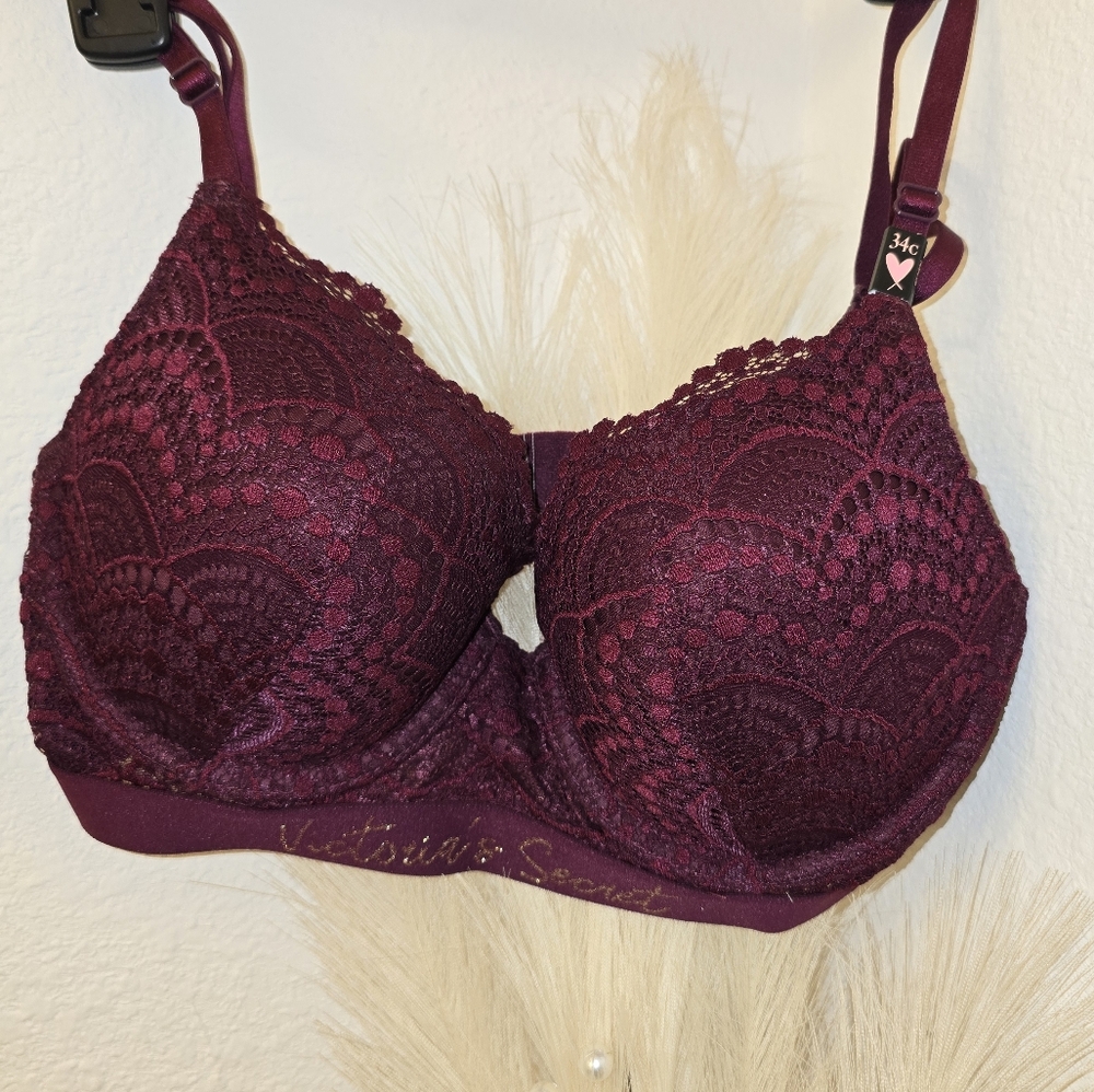 Victorias Secret push up bra/ Burgundy